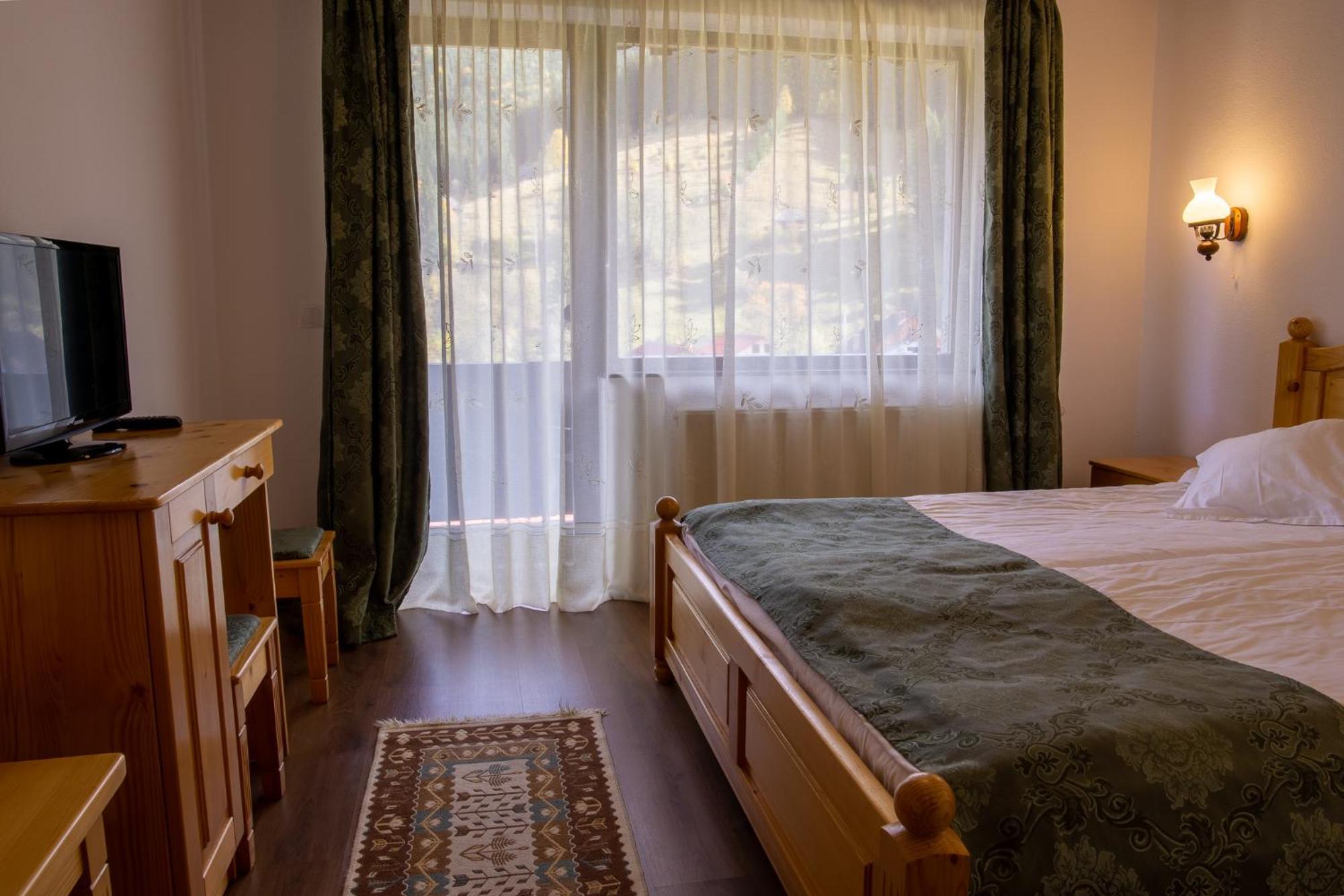Poiana Soarelui Bed and Breakfast Moeciu De Sus Eksteriør billede
